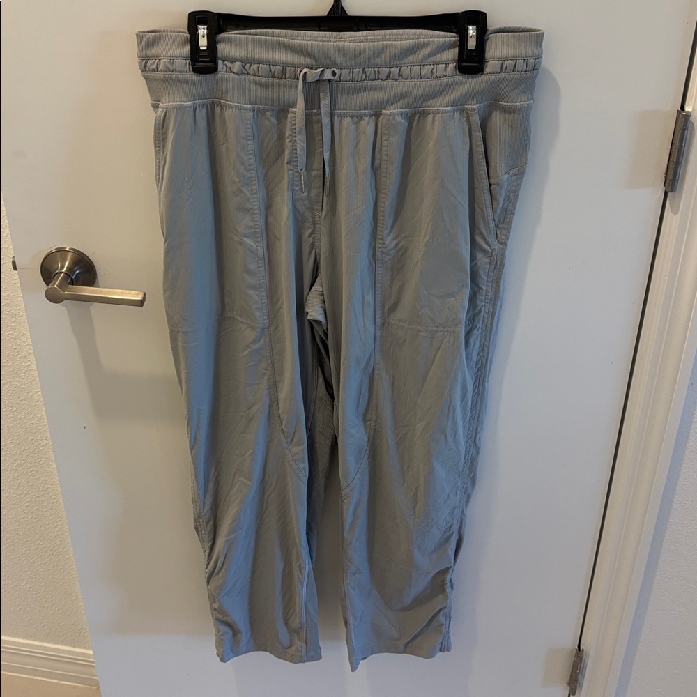Lululemon Capri Pants